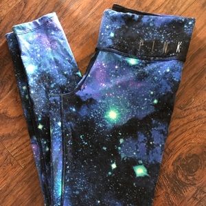 Pink yoga pants like new